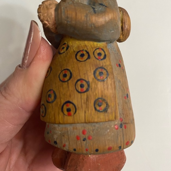 Vintage "Primitive" Look Praying Angel Wood carved Folk Art Holiday decor - Picture 10 of 14